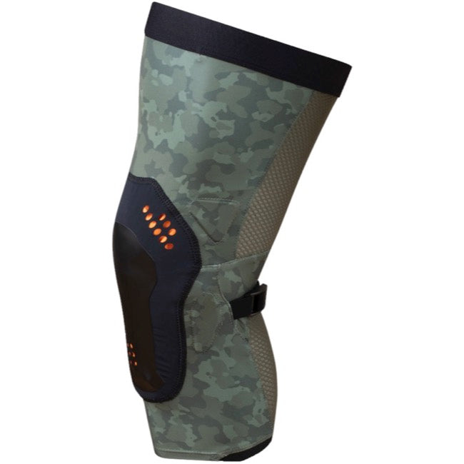 Pearl Izumi Knee Guard - Elevate Forest Camo [sz:large]