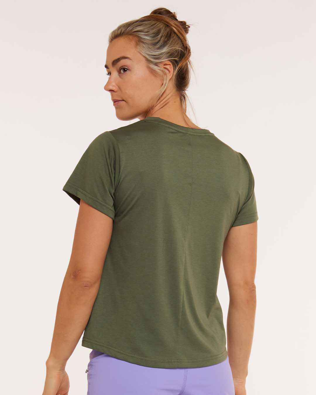 Dharco Womens Short Sleeve Tech Tee | Garigal Green [sz:large]